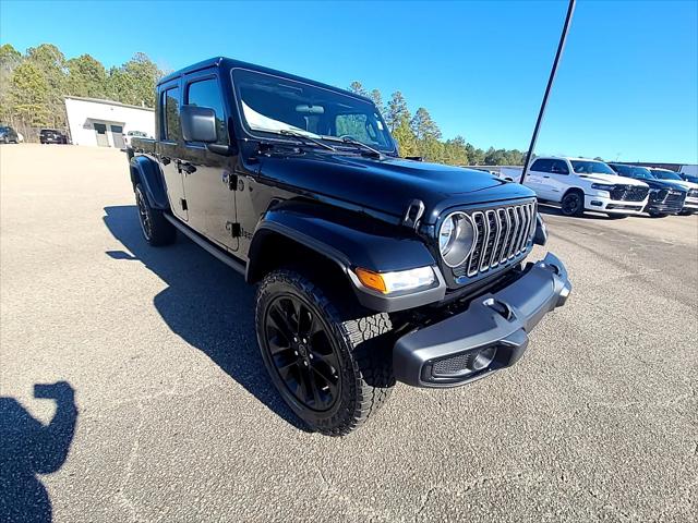 2025 Jeep Gladiator GLADIATOR NIGHTHAWK 4X4