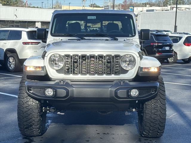 2025 Jeep Gladiator GLADIATOR NIGHTHAWK 4X4