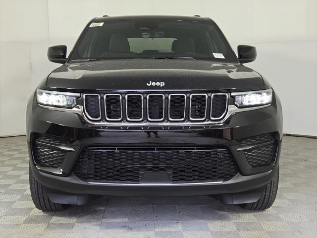 2025 Jeep Grand Cherokee GRAND CHEROKEE LAREDO X 4X2