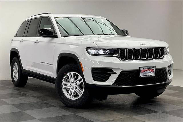 2025 Jeep Grand Cherokee GRAND CHEROKEE LAREDO 4X4