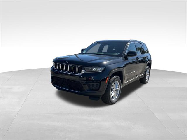 2025 Jeep Grand Cherokee GRAND CHEROKEE LAREDO X 4X2