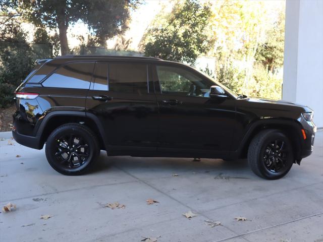 2025 Jeep Grand Cherokee GRAND CHEROKEE ALTITUDE X 4X4