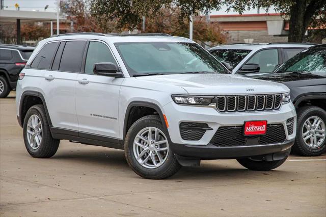 2025 Jeep Grand Cherokee GRAND CHEROKEE LAREDO X 4X4