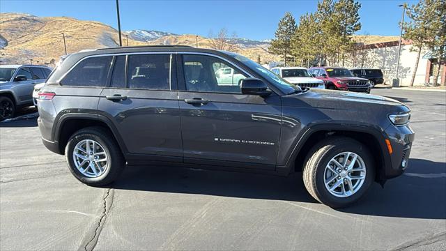 2025 Jeep Grand Cherokee GRAND CHEROKEE LAREDO X 4X4