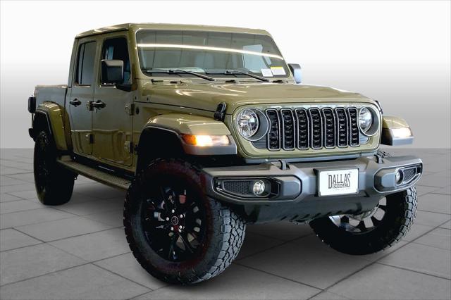 2025 Jeep Gladiator GLADIATOR NIGHTHAWK 4X4