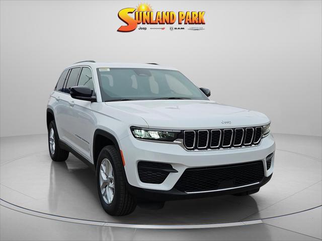 2025 Jeep Grand Cherokee GRAND CHEROKEE LAREDO X 4X2
