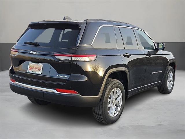 2025 Jeep Grand Cherokee GRAND CHEROKEE LAREDO X 4X2