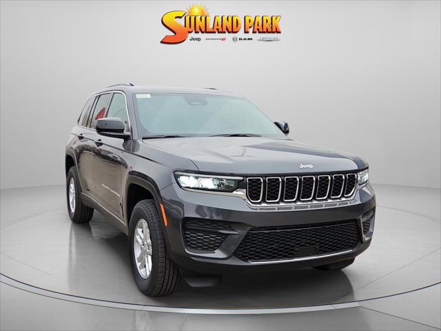 2025 Jeep Grand Cherokee GRAND CHEROKEE LAREDO 4X2