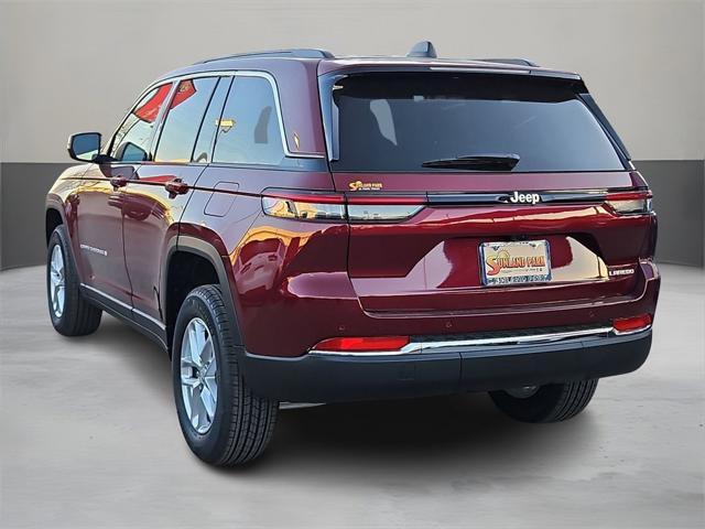 2025 Jeep Grand Cherokee GRAND CHEROKEE LAREDO X 4X2
