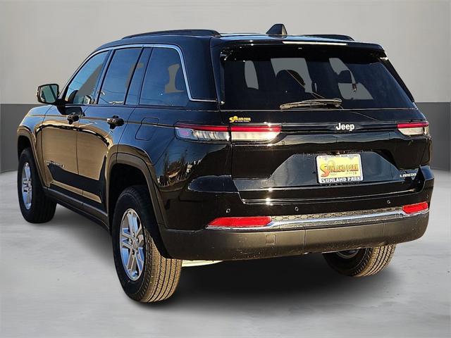 2025 Jeep Grand Cherokee GRAND CHEROKEE LAREDO 4X2