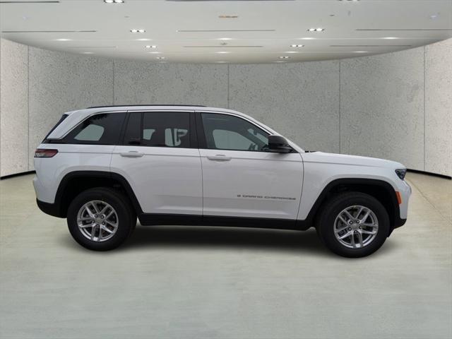 2025 Jeep Grand Cherokee GRAND CHEROKEE LAREDO X 4X2