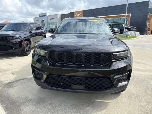 2025 Jeep Grand Cherokee GRAND CHEROKEE ALTITUDE 4X2 2025 Jeep Grand Cherokee GRAND CHEROKEE ALTITUDE 4X2