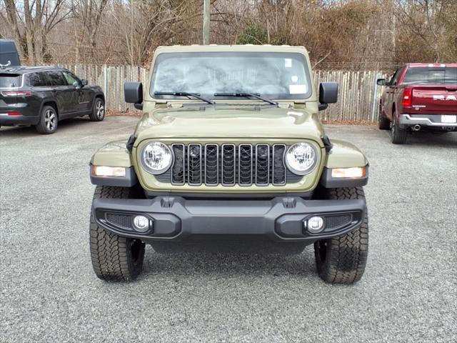 2025 Jeep Gladiator GLADIATOR NIGHTHAWK 4X4