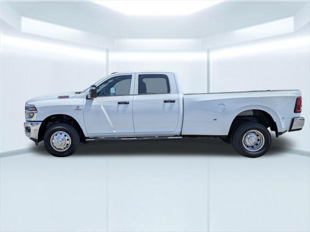 2025 RAM Ram 3500 RAM 3500 TRADESMAN CREW CAB 4X4 8 BOX