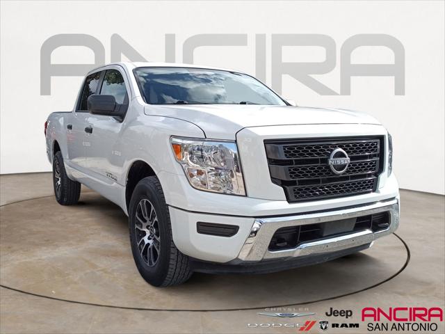 2023 Nissan TITAN Crew Cab SV 4x4