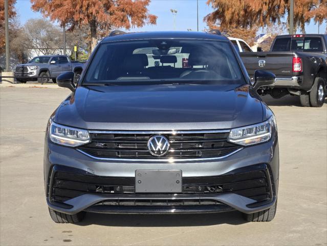 2024 Volkswagen Tiguan 2.0T SE R-Line Black