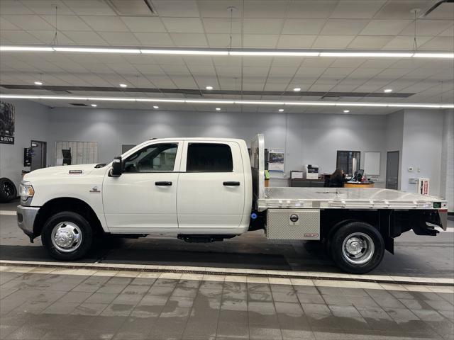2024 RAM Ram 3500 Chassis Cab RAM 3500 TRADESMAN CREW CAB CHASSIS 4X4 60 CA