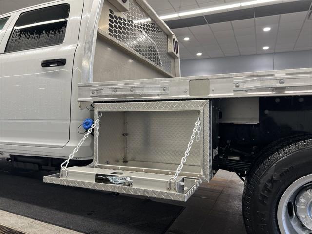 2024 RAM Ram 3500 Chassis Cab RAM 3500 TRADESMAN CREW CAB CHASSIS 4X4 60 CA