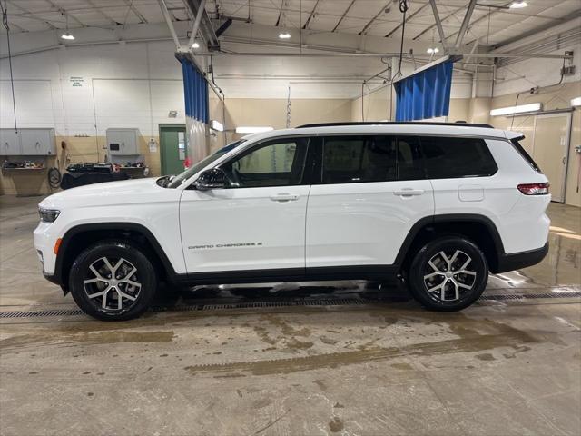 2025 Jeep Grand Cherokee GRAND CHEROKEE L LIMITED 4X4