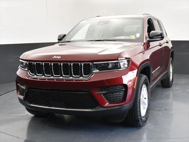 2024 Jeep Grand Cherokee Laredo 4x2