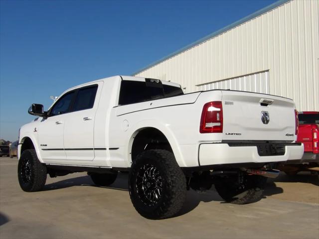 2022 RAM 3500 Limited Mega Cab 4x4 64 Box