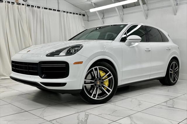 2023 Porsche Cayenne Turbo