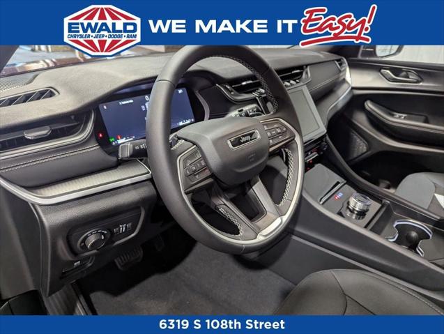 2025 Jeep Grand Cherokee GRAND CHEROKEE LAREDO X 4X4 2025 Jeep Grand Cherokee GRAND CHEROKEE LAREDO X 4X4