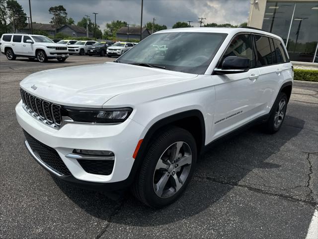 2025 Jeep Grand Cherokee GRAND CHEROKEE LIMITED 4X4 2025 Jeep Grand Cherokee GRAND CHEROKEE LIMITED 4X4