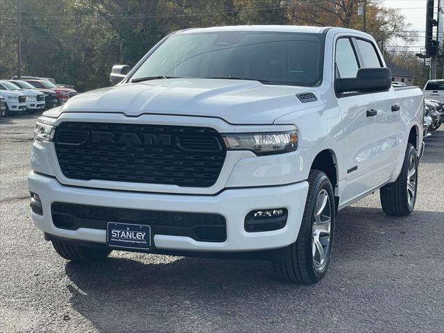 2025 RAM Ram 1500 RAM 1500 TRADESMAN CREW CAB 4X4 57 BOX