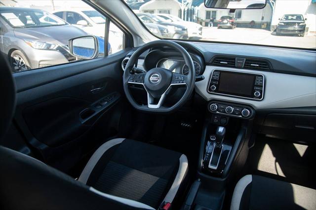 2021 Nissan Versa SV Xtronic CVT