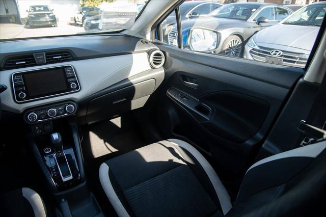 2021 Nissan Versa SV Xtronic CVT