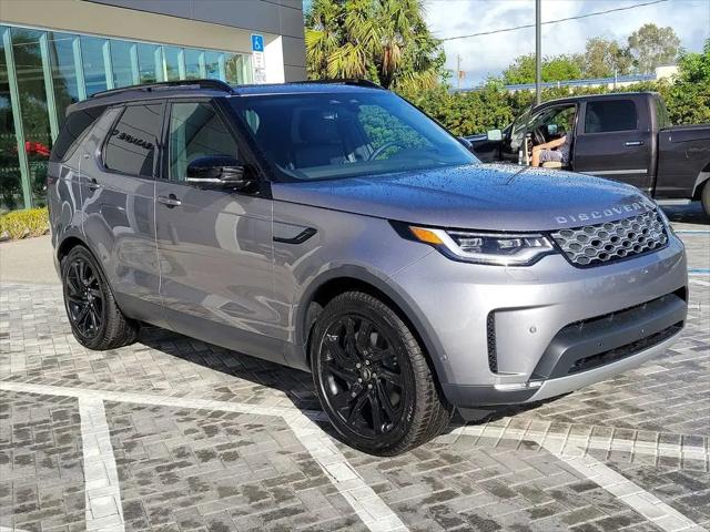 2025 Land Rover Discovery P300 S