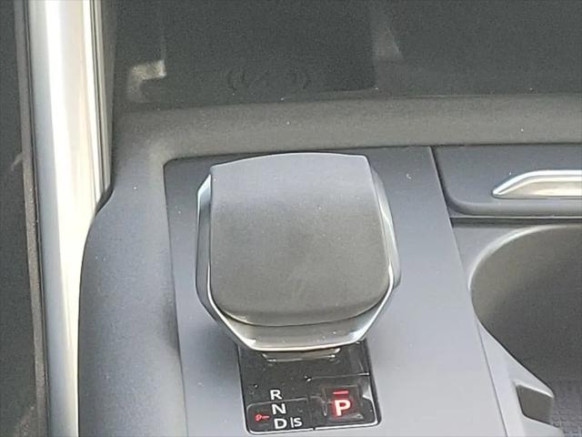 2025 Land Rover Discovery P300 S