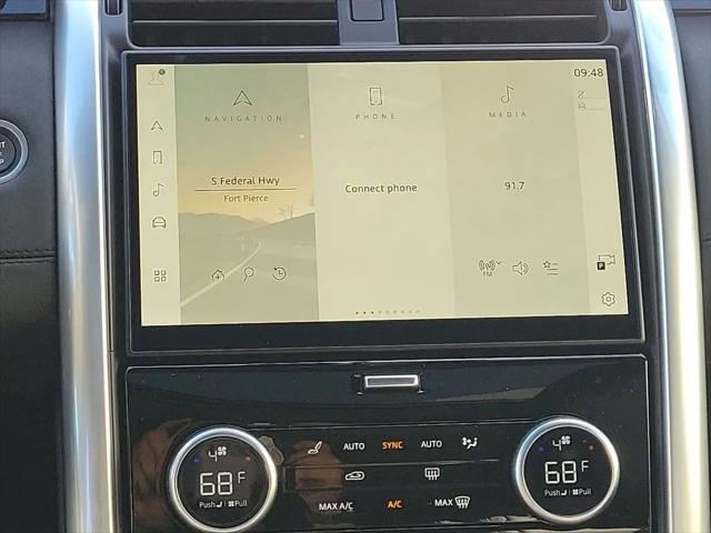 2025 Land Rover Discovery P300 S