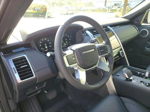 2025 Land Rover Discovery P300 S