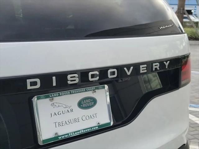 2025 Land Rover Discovery P300 S