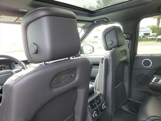 2025 Land Rover Discovery P300 S