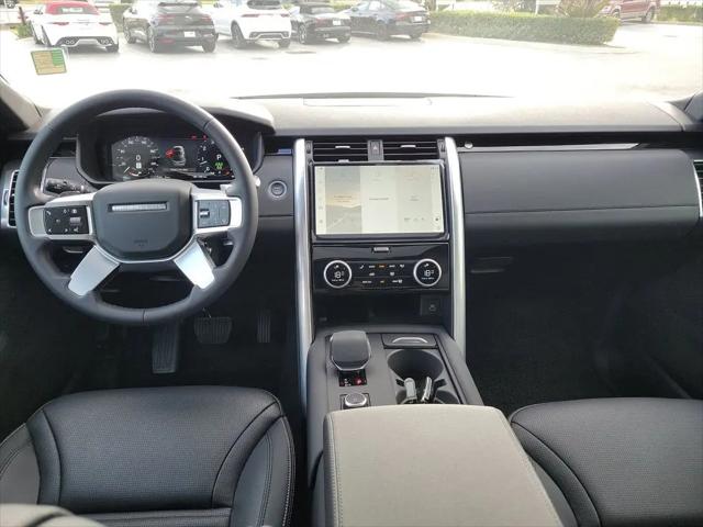 2025 Land Rover Discovery P300 S
