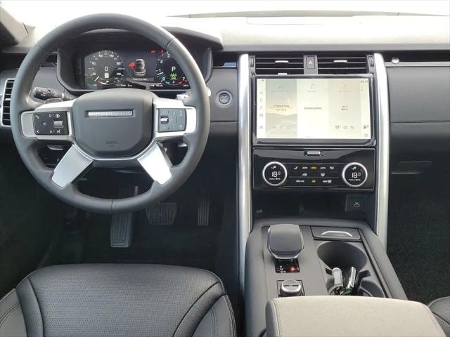 2025 Land Rover Discovery P300 S