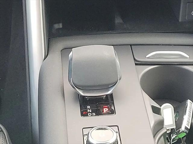 2025 Land Rover Discovery P300 S