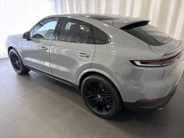 2024 Porsche Cayenne Standard