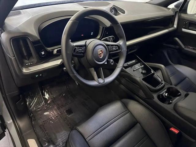2024 Porsche Cayenne Standard