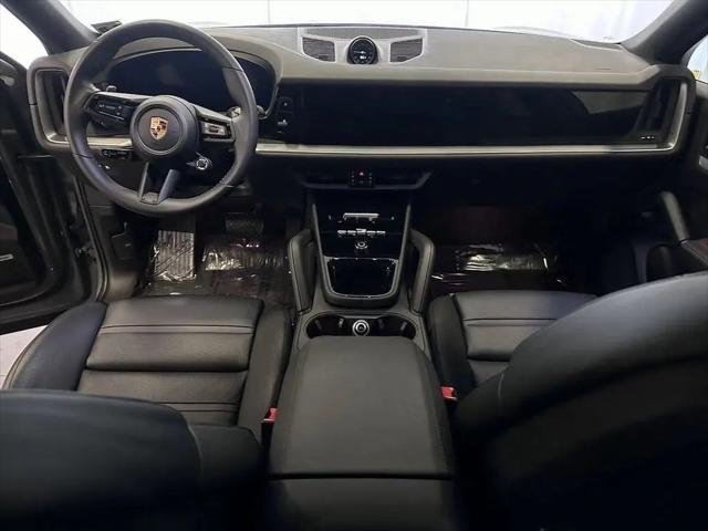 2024 Porsche Cayenne Standard