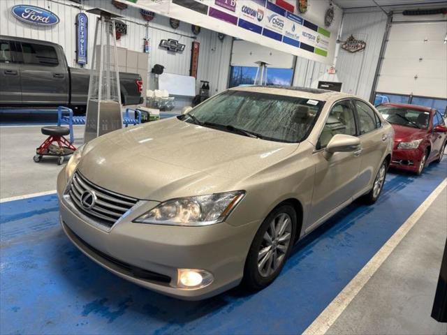 2012 Lexus ES 350 Sedan 10