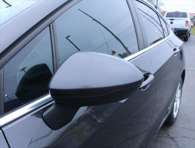 2017 Chevrolet Cruze LT Manual