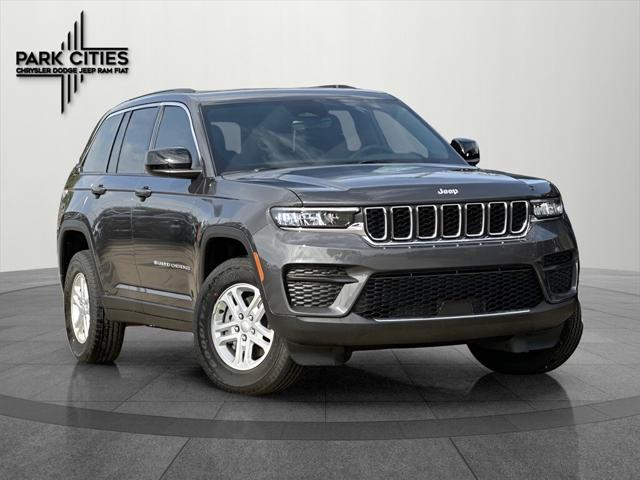 2025 Jeep Grand Cherokee GRAND CHEROKEE LAREDO 4X4