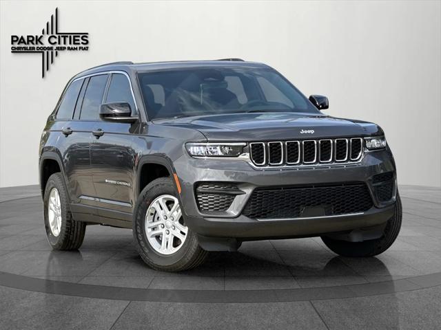2025 Jeep Grand Cherokee GRAND CHEROKEE LAREDO 4X4