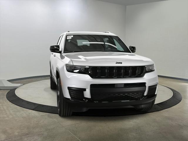 2025 Jeep Grand Cherokee GRAND CHEROKEE L ALTITUDE X 4X4
