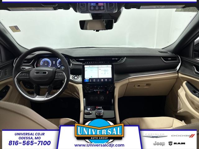 2025 Jeep Grand Cherokee GRAND CHEROKEE L LIMITED 4X4