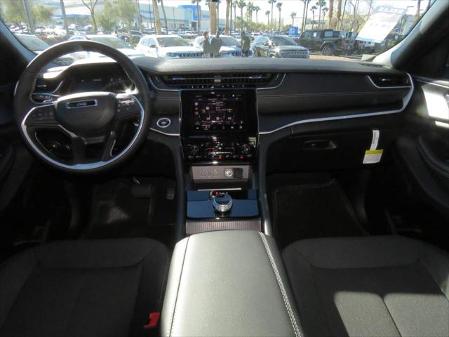 2025 Jeep Grand Cherokee GRAND CHEROKEE L LAREDO X 4X4 2025 Jeep Grand Cherokee GRAND CHEROKEE L LAREDO X 4X4